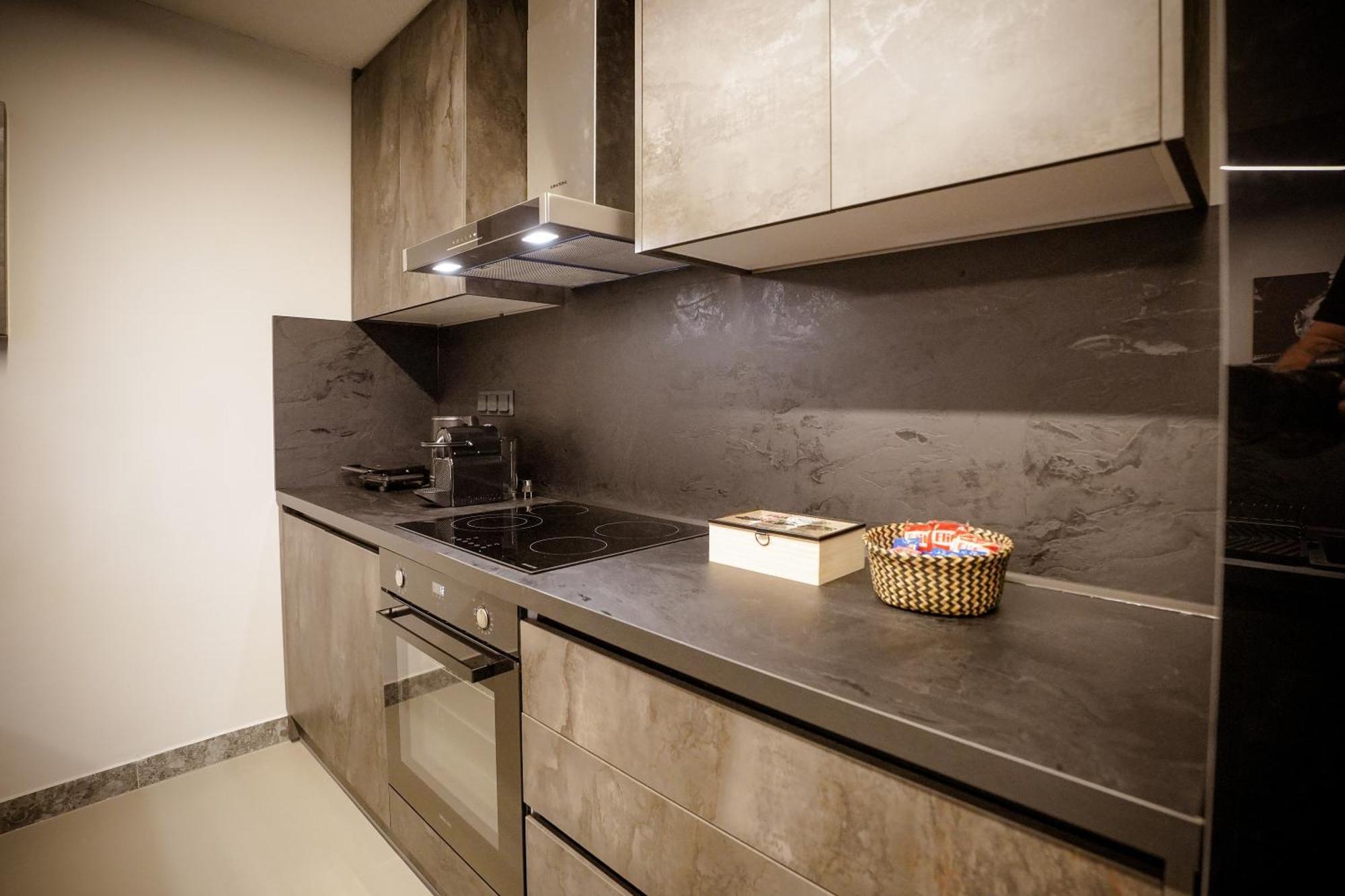 Industrial Loft Apartment Trikala  Bagian luar foto