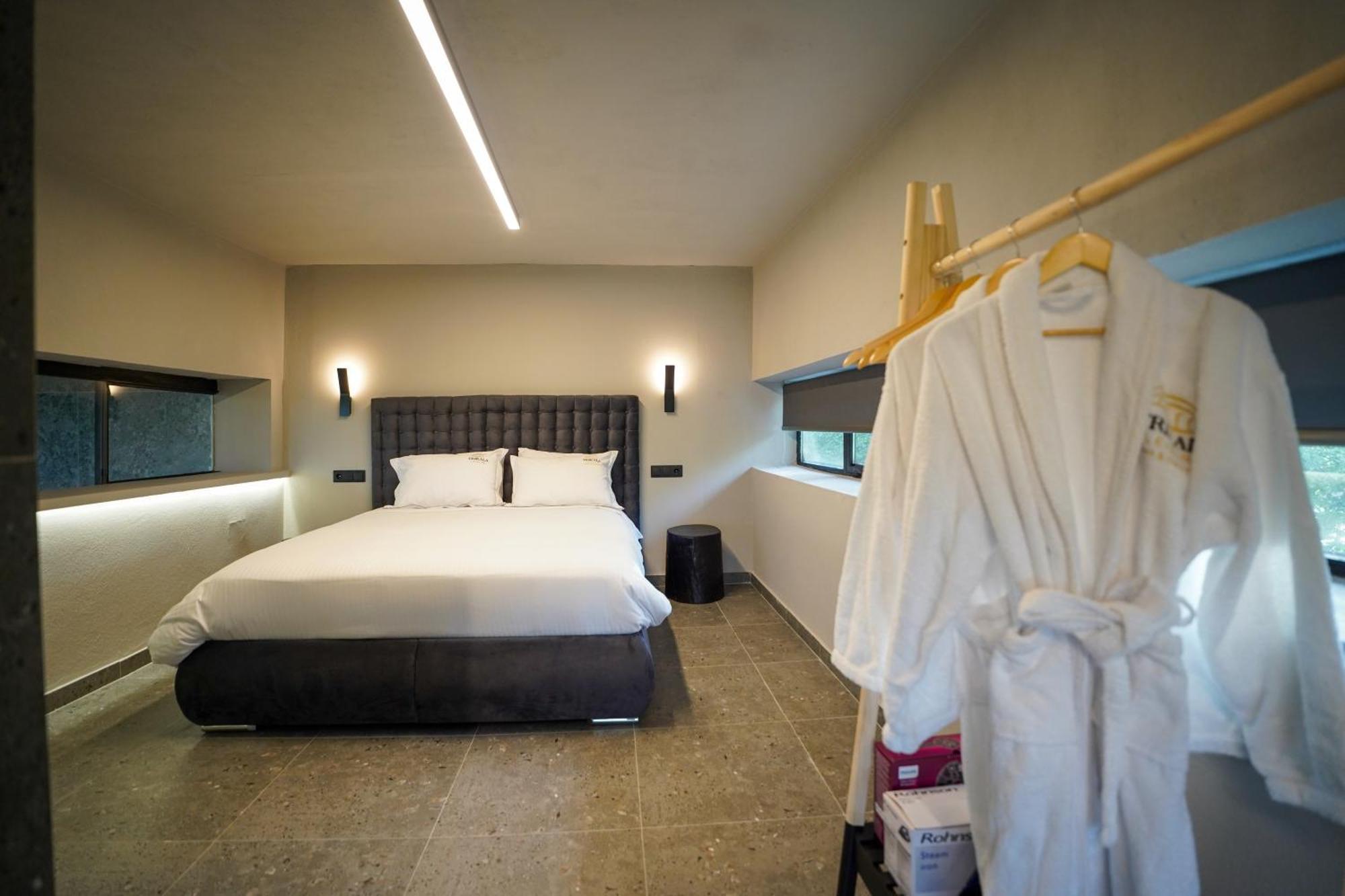 Industrial Loft Apartment Trikala  Bagian luar foto