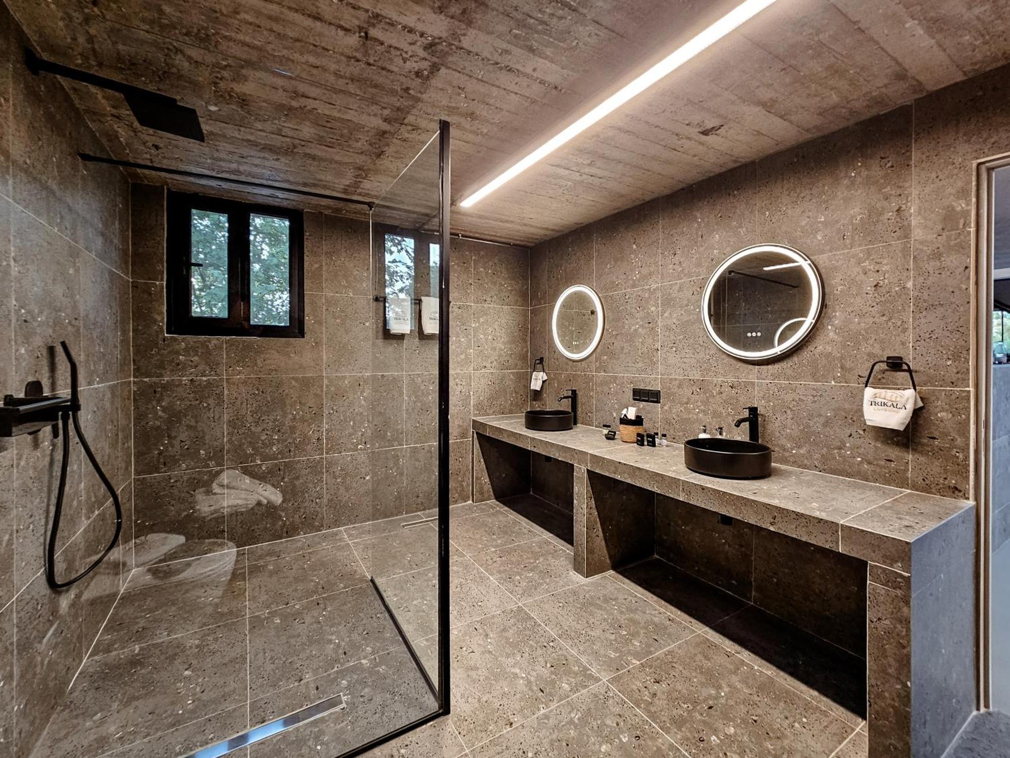 Industrial Loft Apartment Trikala  Bagian luar foto