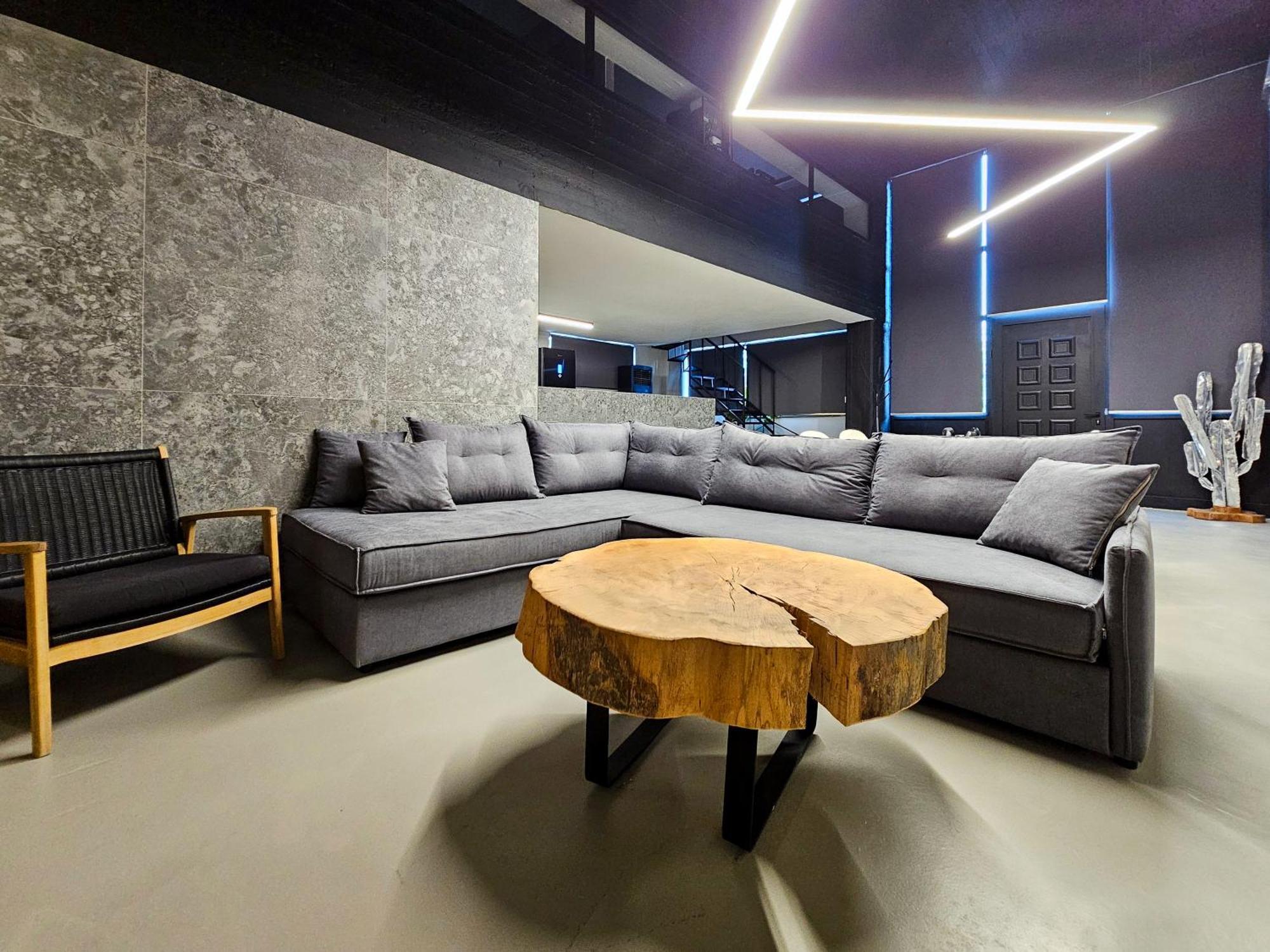Industrial Loft Apartment Trikala  Bagian luar foto