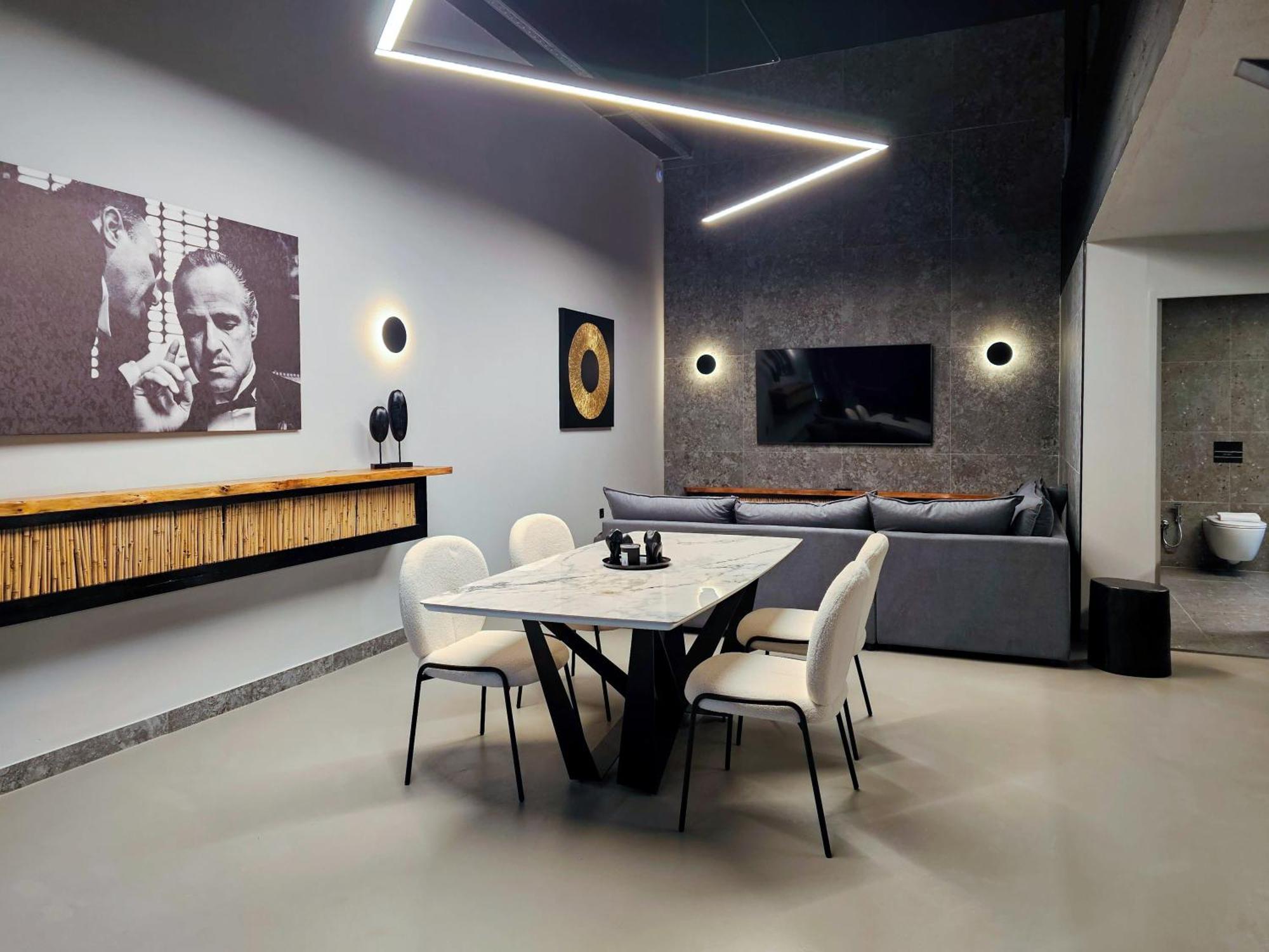 Industrial Loft Apartment Trikala  Bagian luar foto