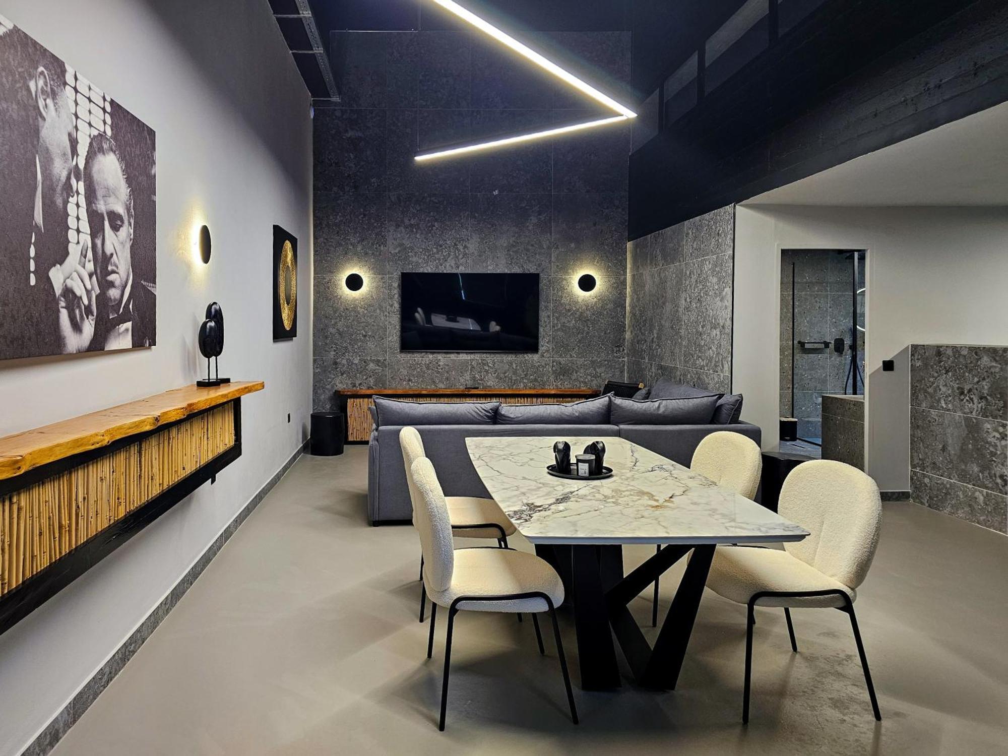 Industrial Loft Apartment Trikala  Bagian luar foto